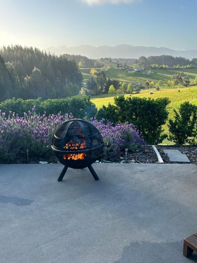 The Shed With A View Apartment Mahana Exterior photo
