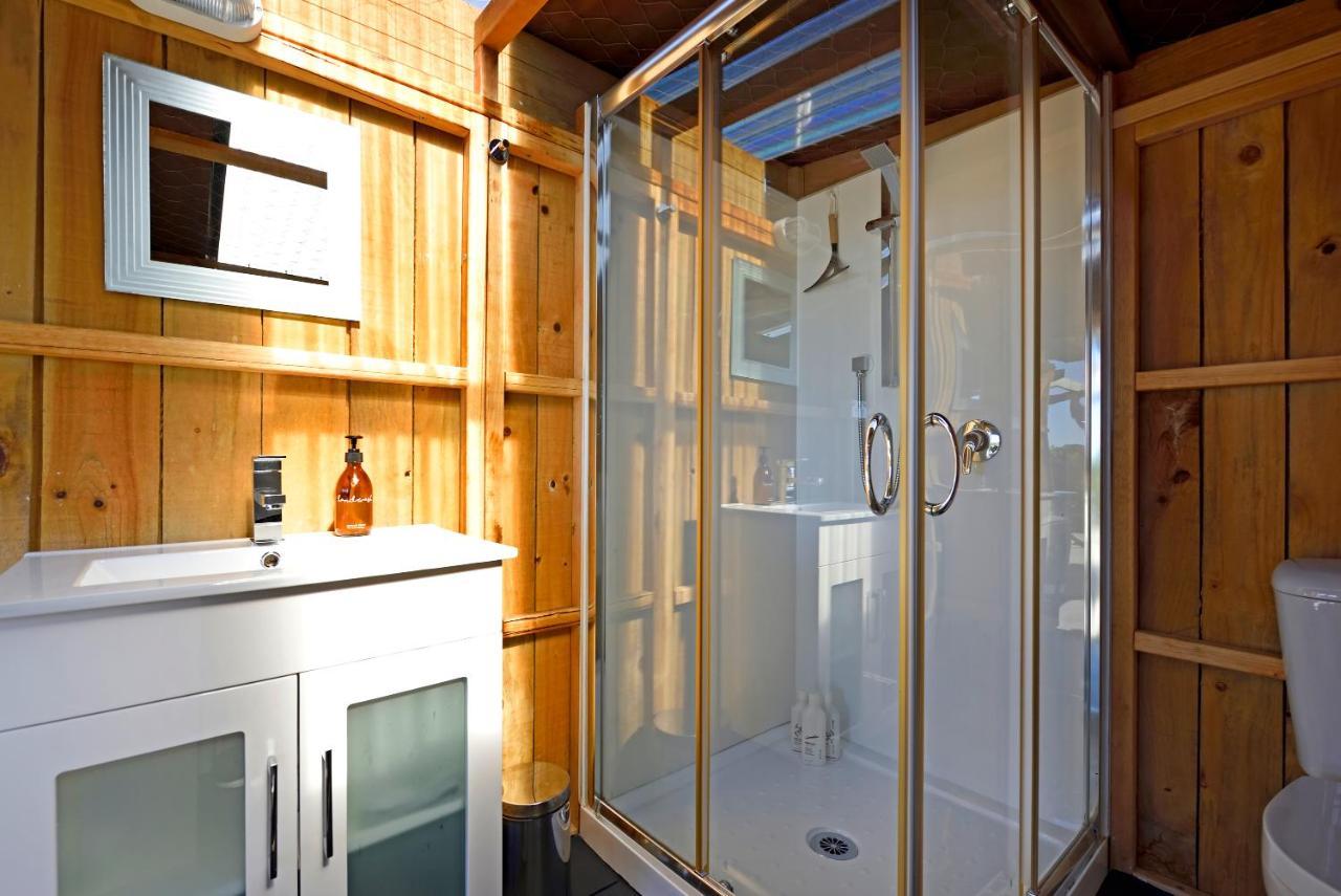 The Shed With A View Apartment Mahana Exterior photo